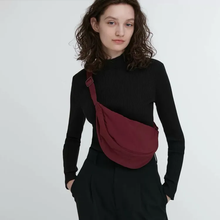 （马卡龙色系饺子包）2304户外百搭休闲斜跨运动单肩包C