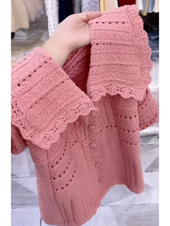温柔风翻领单排扣镂空粉红色毛衣女秋季2025新款韩系长袖针织开衫