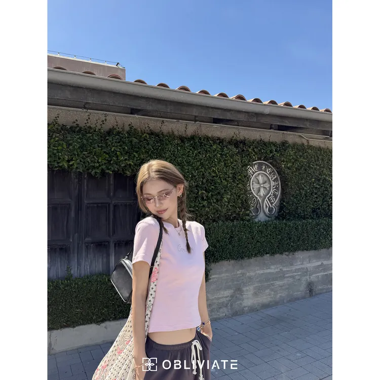 obliviate一忘皆空 怦然心动-粉色烫钻短袖T恤女夏季修身短款上衣