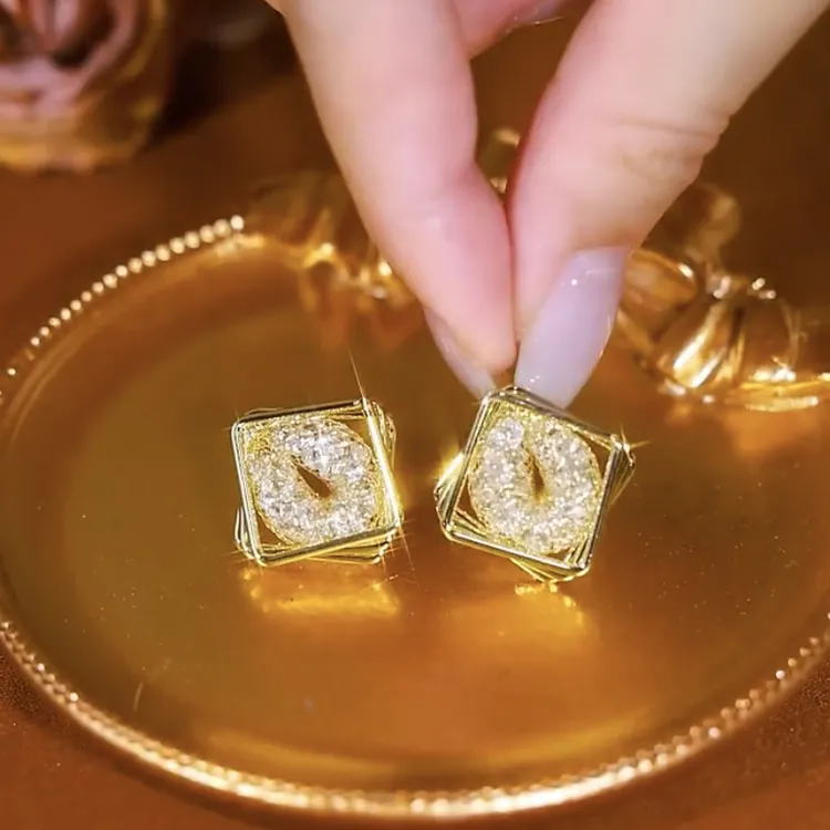 铜合金锆石耳饰 2025新款爆款几何方形网状耳环女轻奢大气耳饰