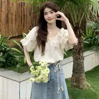 慕兔法式复古方领刺绣泡泡袖上衣女2025夏新款别致设计感小众衬衫