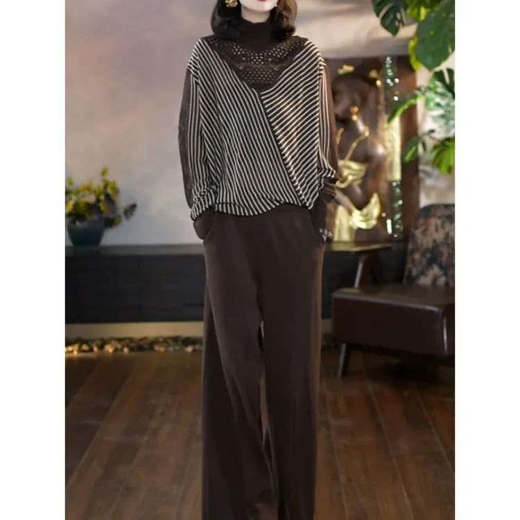 时尚洋气针织裤套装2025冬季新款镂空高领拼接条纹百搭毛衣+裤子