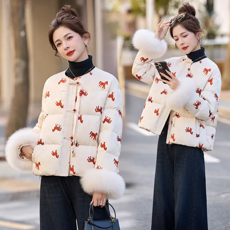 新中式盘扣提花真狐狸毛短款羽绒服女2026冬季时尚外套90白鸭绒潮