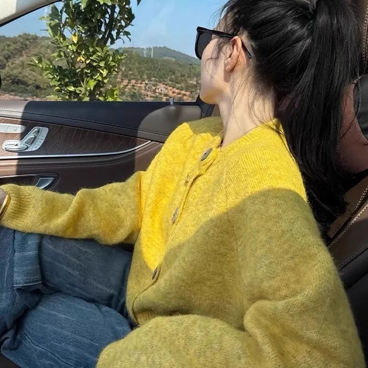 法式复古黄色浣熊绒开衫毛衣外套女宽松慵懒风外穿针织上衣春秋款
