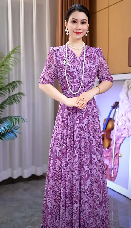 香衣丽华28D-367夏季新款五分袖交叉V领数码印花大摆过膝连衣裙