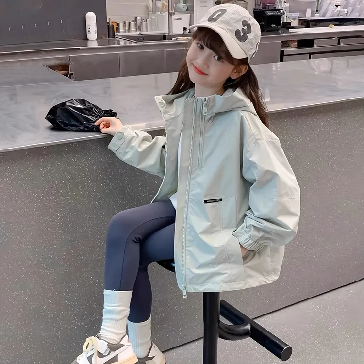 女童外套中大童连帽冲锋衣春秋2025新款儿童春秋洋气女孩外套