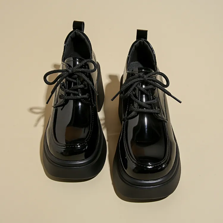小个子真皮内增高小皮鞋女2025年新款百搭松糕厚底乐福鞋漆皮单鞋