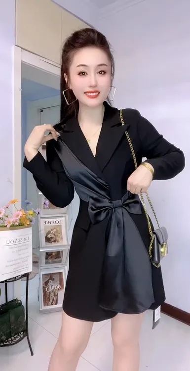 西装领蝴蝶结轻奢女装小众开衩连衣裙