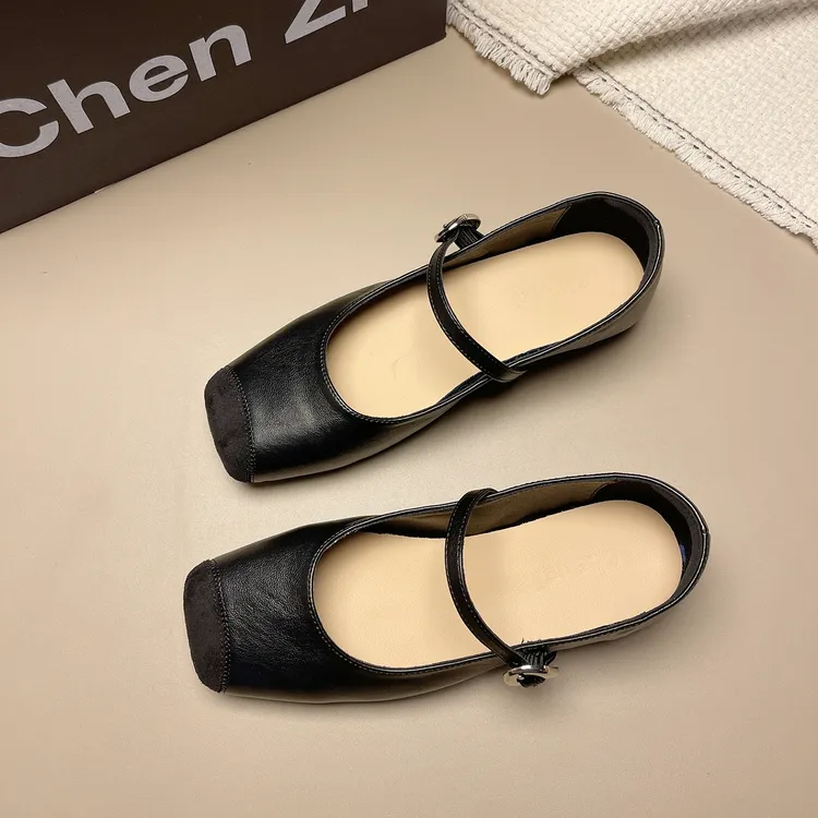 真皮版~2025法式超软女平底复古玛丽珍芭蕾舞大码女鞋41到43单鞋