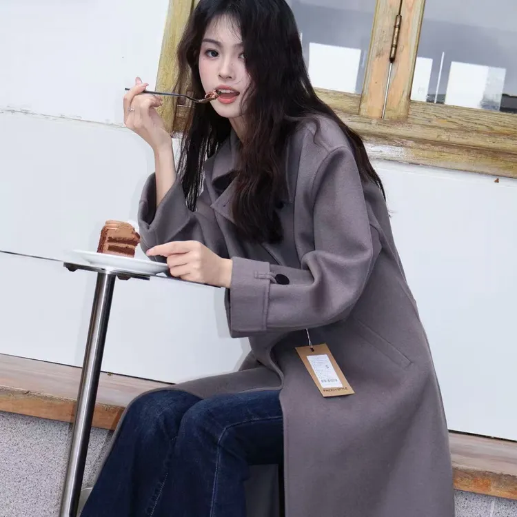 秋冬宽松大版娃娃领双排扣挽袖长款百搭大衣