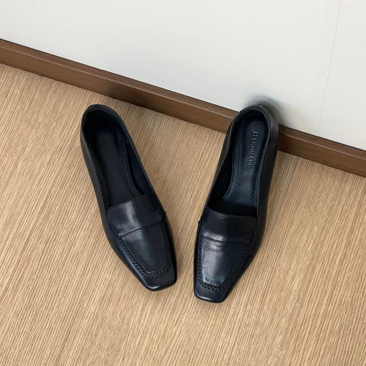 HUSSLOVE 头层牛皮·跟高3.5CM·复古英伦风低跟内增高乐福鞋单鞋