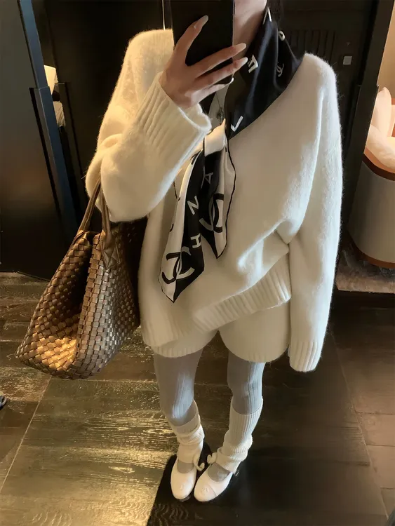 #8176韩系减龄宽松长袖毛衣外穿针织休闲短裤女2024冬季显瘦套装