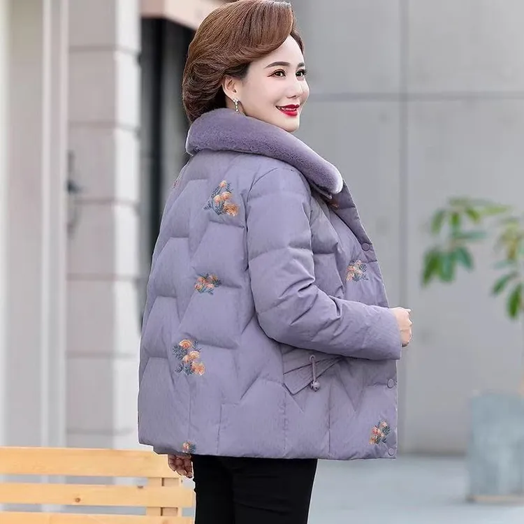 冬季新款羽绒服女短款女装兔毛翻领冬装外套CF2211