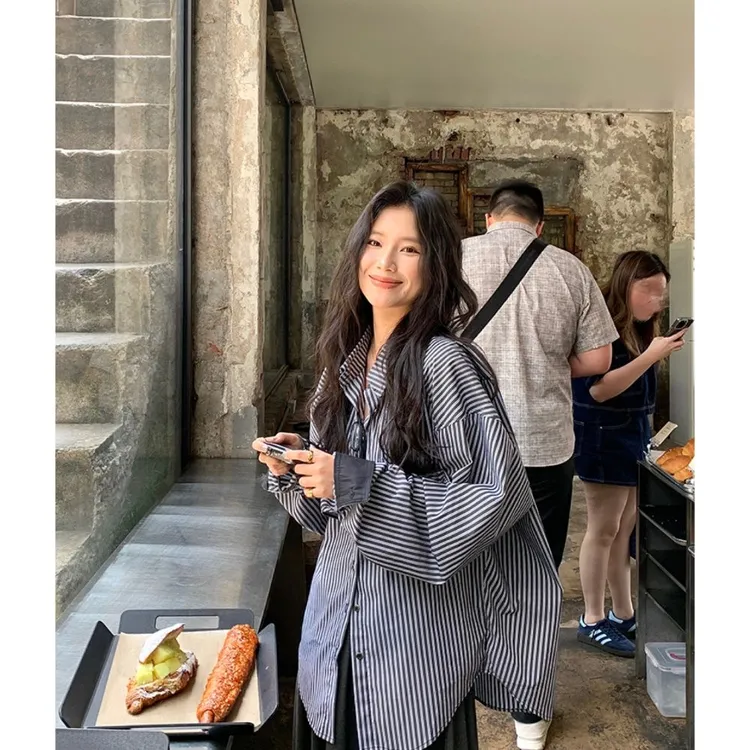 慵懒宽松黑色条纹衬衫中长款休闲POLO领衬衣百搭设计感外套