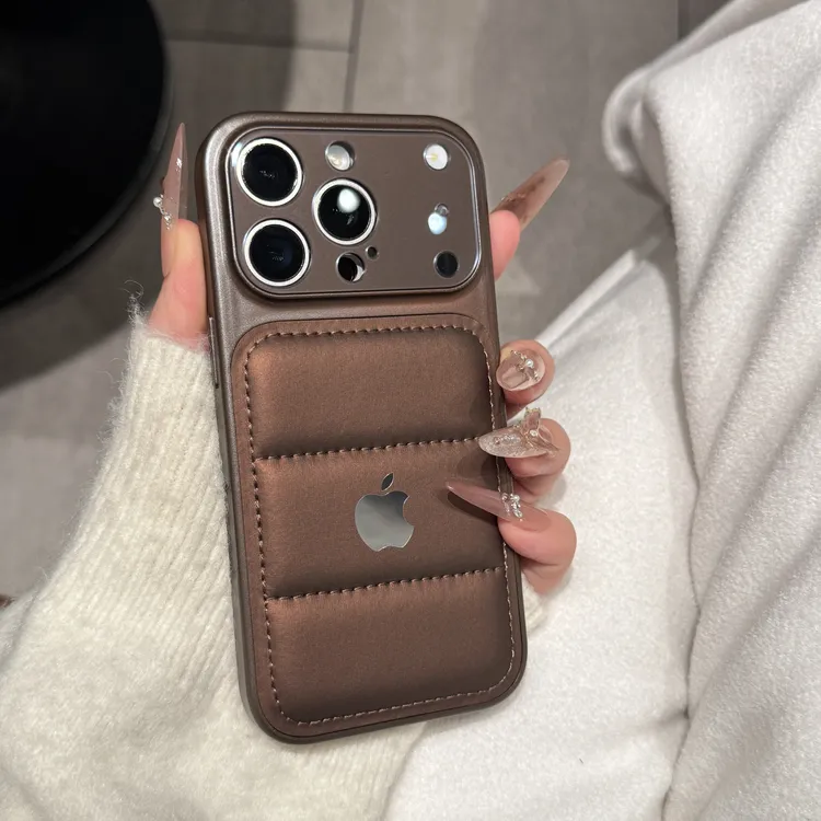 高级感秒变17羽绒服适用苹果17promax手机壳iPhone16个性15防摔14