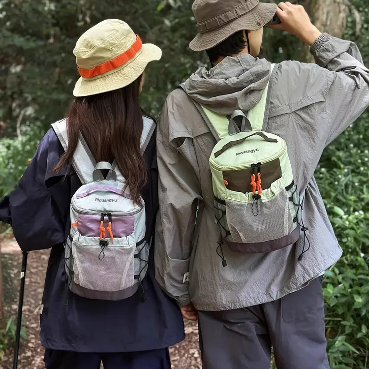 25户外登山包运动双肩包女士旅游轻便爬山徒步旅行背包小型书包sk