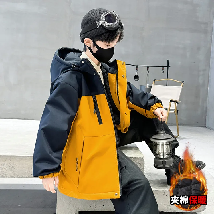 男童秋冬装外套2025大童秋款宽松男孩冬季拼接夹棉儿童帅气冲锋衣