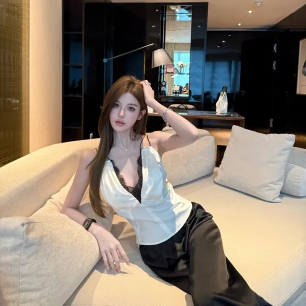 FAY【月下白茶】老钱风气质缎面拼法式蕾丝双肩带缎面短款吊带背心