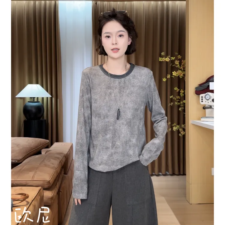 欧尼私服【渐变晕染打底】2025早秋新款百搭长袖T恤 2509C5712
