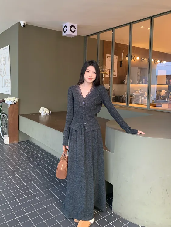 9018蕾丝针织温柔秋季长裙气质时尚套装波西米亚风长袖极简风