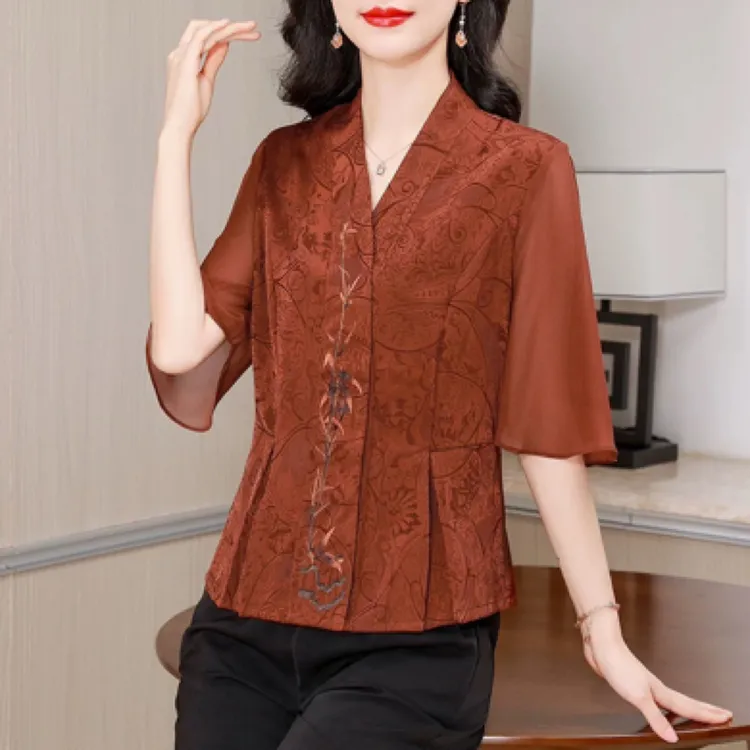 中老年夏季真丝绣花中袖衬衫洋气国风上衣大码显瘦气质时尚百搭