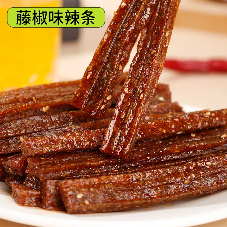 伴嘴妞藤椒辣条100g/包解馋小零食网红麻辣追剧聚会休闲小吃