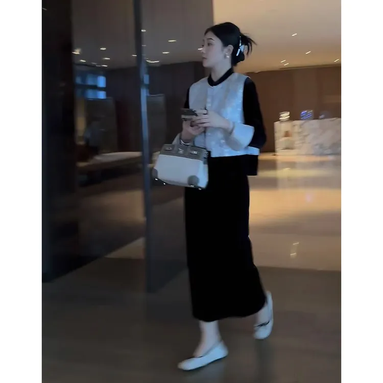 A166#2025秋季新款复古国风盘扣提花马甲内搭上衣高腰丝绒半身裙