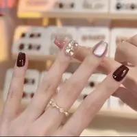 混搭奶茶猫眼手工穿戴甲短款高级感显白气质可拆卸秋冬美甲贴片