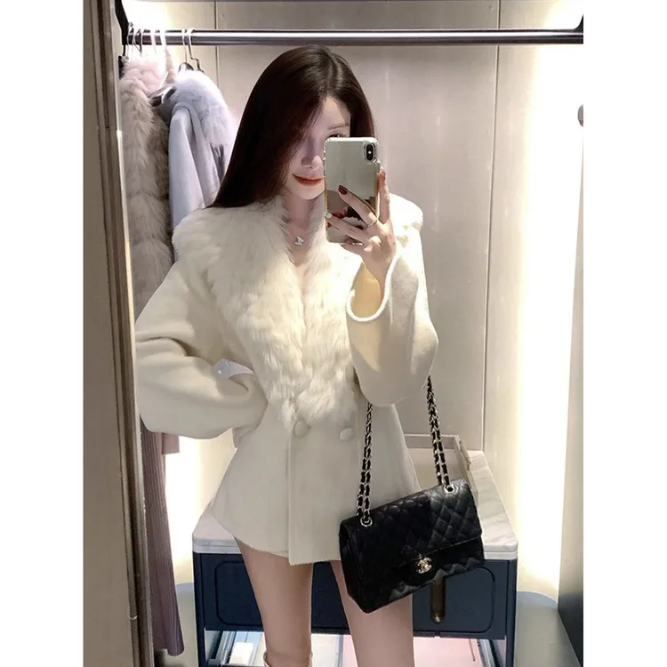 千山暮雪 2025秋冬新款千金感小香风毛呢纯欲设计感收腰显瘦外套