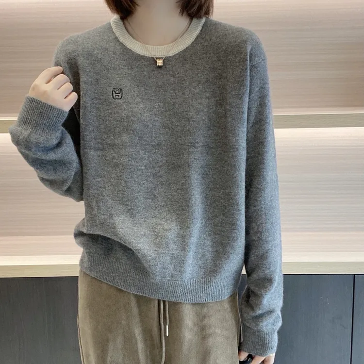 外贸原单意大利女装清仓欧货刺绣圆领毛衣女百搭长袖打底针织上衣