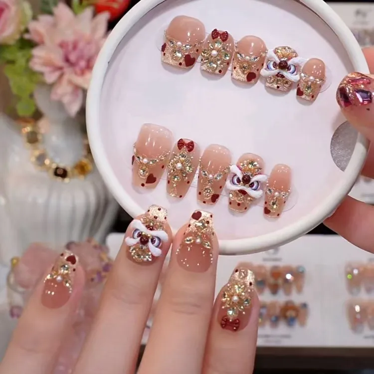 【心悦醒狮】纯手工浮雕醒狮锆石爱心蝴蝶结美甲法式猫眼新年穿戴甲