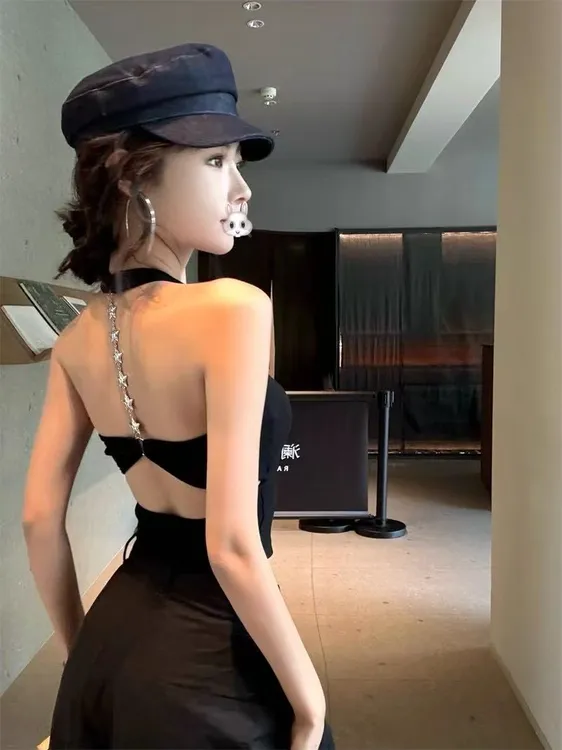 【美背狙击】挂脖星星链条设计感性感露背吊带修身无袖纯欲短上衣