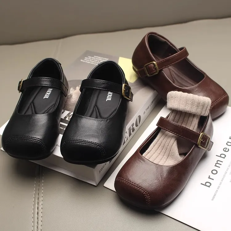 女童小皮鞋2025春秋新款儿童方口复古单鞋宝宝公主鞋软底黑色洋气