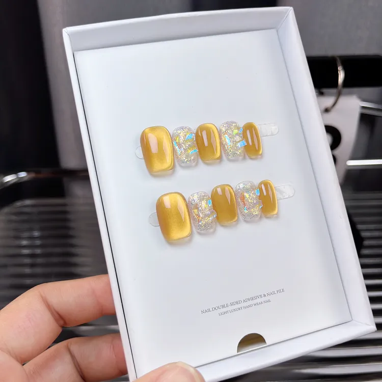 【芒果碎冰】手工穿戴甲亮片设计小清新显白猫眼美甲