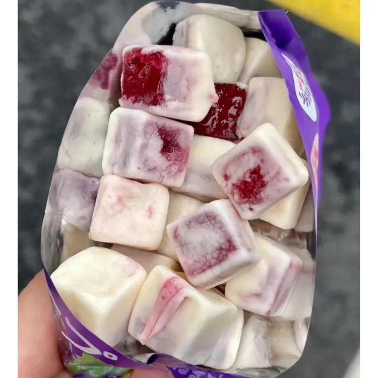 哞妮软糖夹心软糖白桃水果草莓味糖果夹心棉花糖休闲食品软糖哞妮