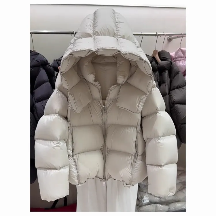 2025秋冬新款羽绒服2025冬季新款小个子短款连帽气质修身保暖外套