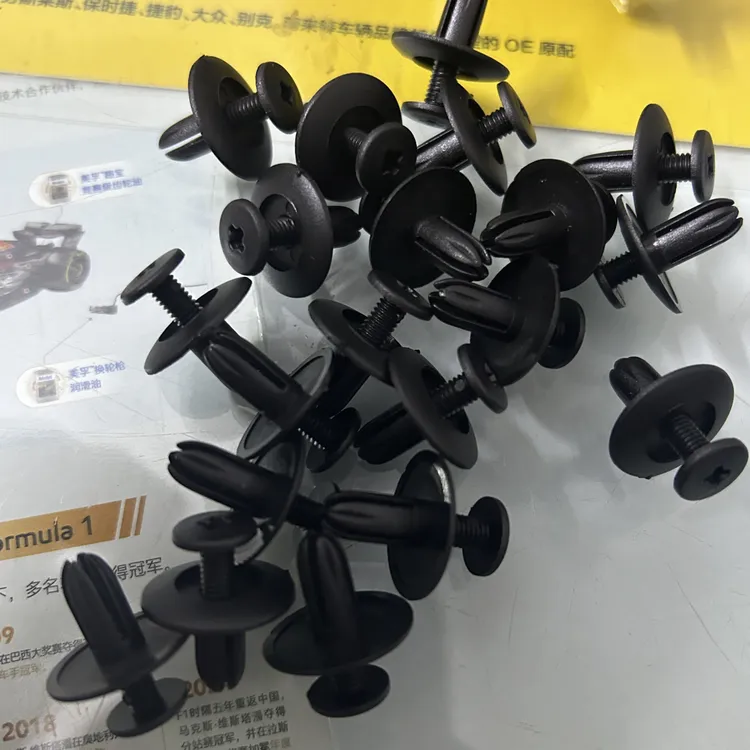 适用于探险者专车专用水箱卡扣