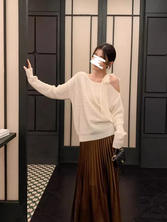 法式优雅气质套装斜肩蝴蝶结针织衫女装秋季新款压褶半身裙两件套