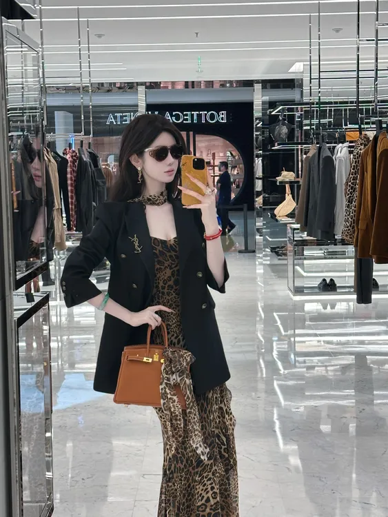 【雅乔定制】经济上行 高级感复古金扣黑色西装外套DYYK-25072569