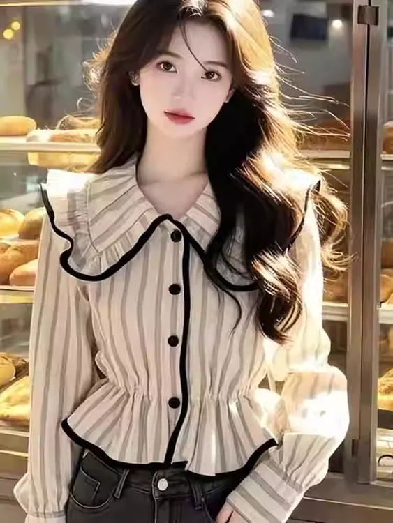 小个子初春独特超好看上衣女法式设计感条纹收腰显瘦长袖短款衬衫