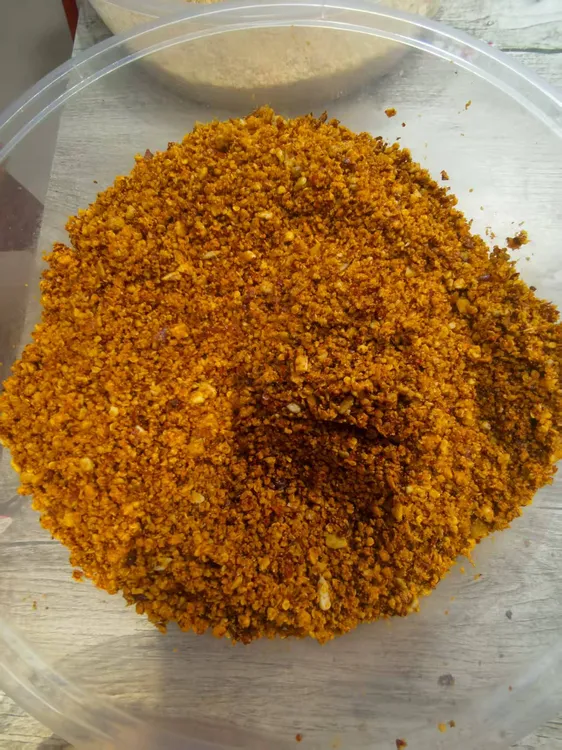 辣椒花生芝麻瓜子碎