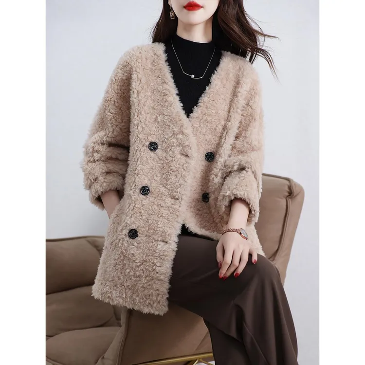秋冬新款海宁颗粒绒皮草外套女中长款高端v领一体保暖羊羔毛上衣