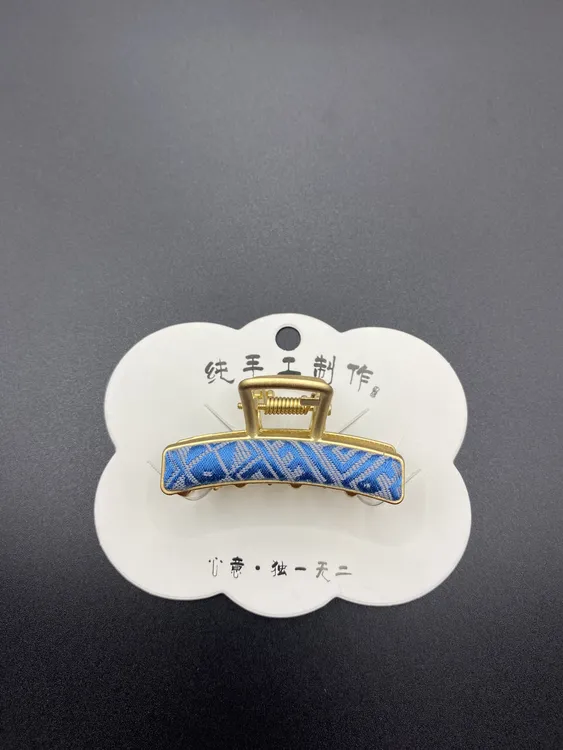 小号可爱风抓夹女森系原创设计发夹发卡头饰夹子素款鲨鱼壮锦饰品