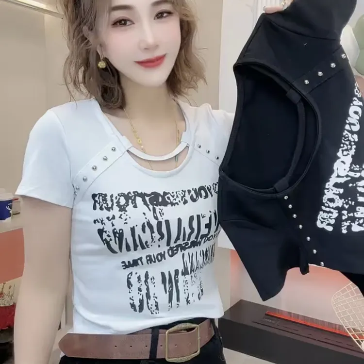 夏季新款女装时尚遮肉显瘦重工铆钉字母印花圆领短袖T恤