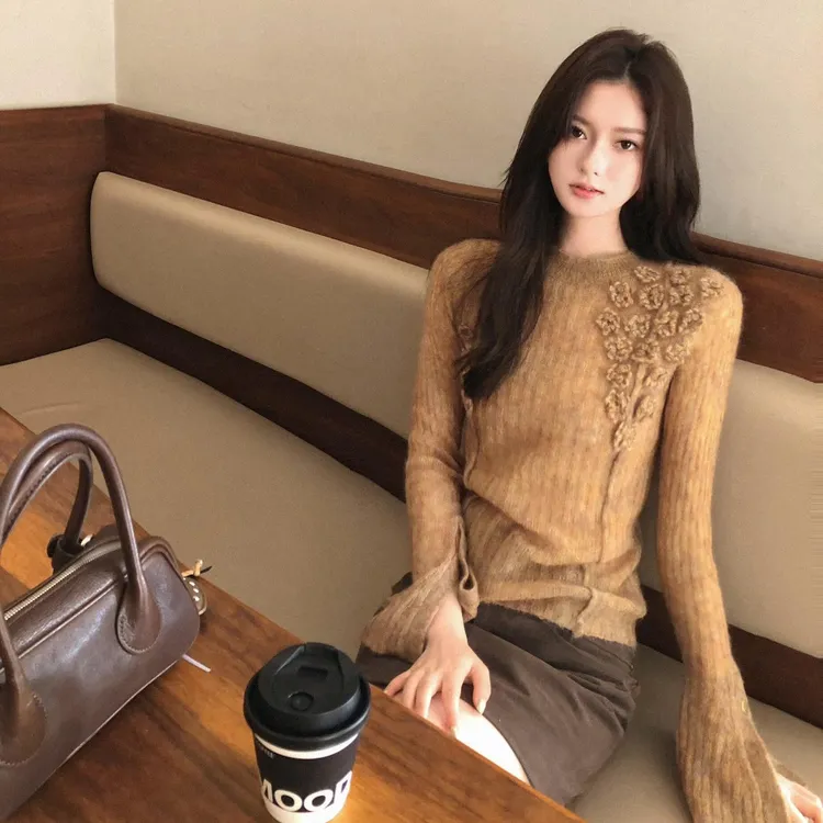 韩系气质高级感气质立体勾花针织上衣高腰半身裙两件套装