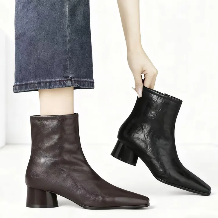 【断码清货】秋冬百搭高级设计感方头小靴子羊2789