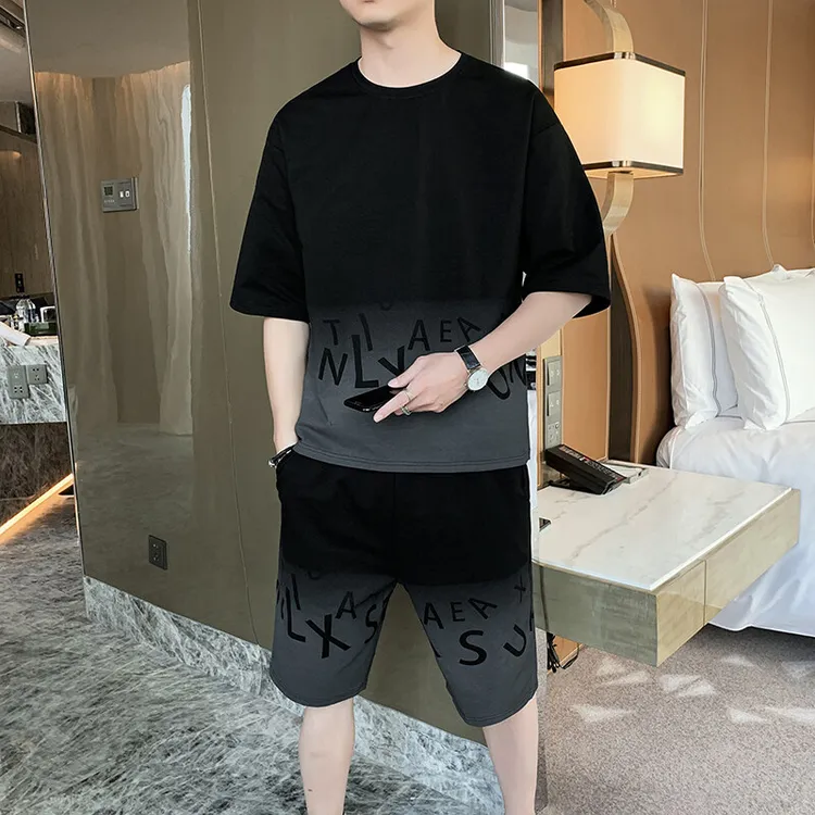 2025套装新款夏季薄款冰丝帅气衣服短袖t恤短裤运动休闲潮牌男装