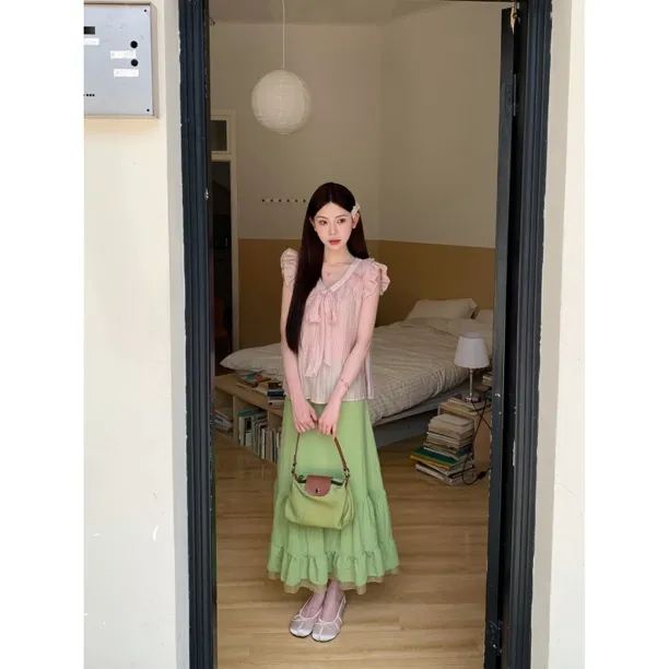 赵小小【心动讯号】夏季温柔风荷叶边V领衬衫仙气上衣爆款女装22270