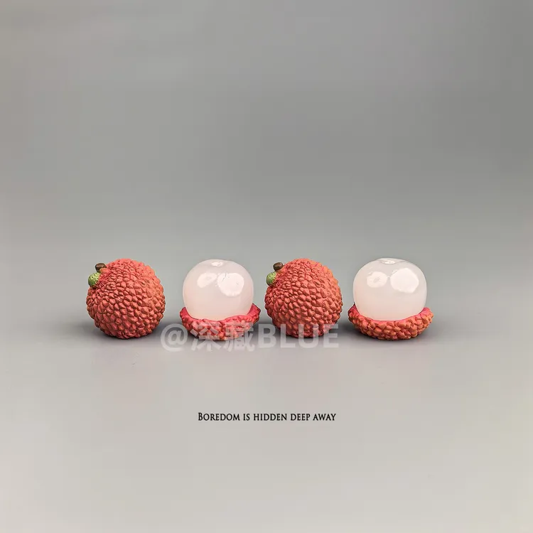 无聊了，摆一摆顺顺荔荔治愈电脑装饰桌面工位稳定情绪新年小摆件