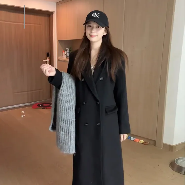 黑色正肩呢子大衣外套女秋冬高级感2025新款韩版加厚宽松毛呢